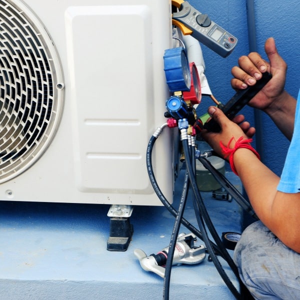 Experienced and certified air conditioning technicians in Beverly Hills